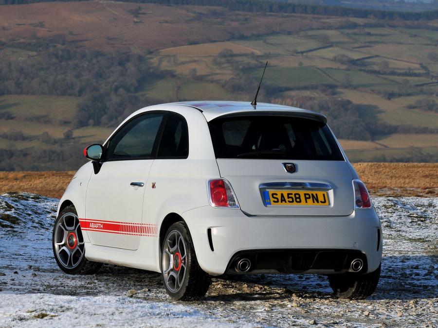 Abarth 500 2009 года  (UK) (фото 41 из 43)